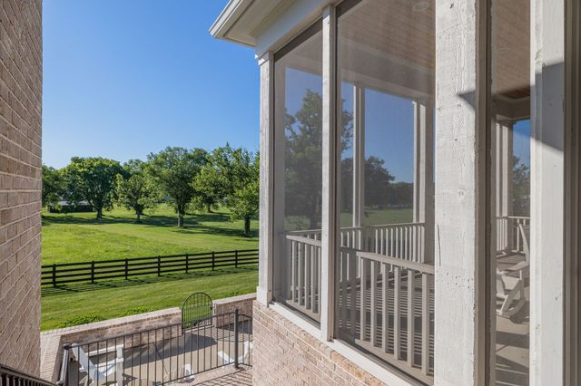 5206 Wildings Blvd, College Grove, TN 37046