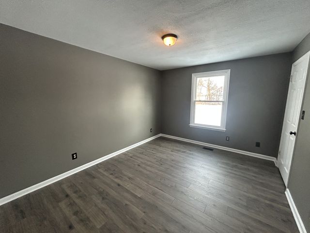 3423 Minor Dr, Clarksville, TN 37042