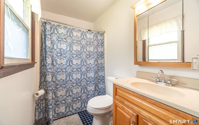 186 Greenbriar Road, Meriden, CT 06450