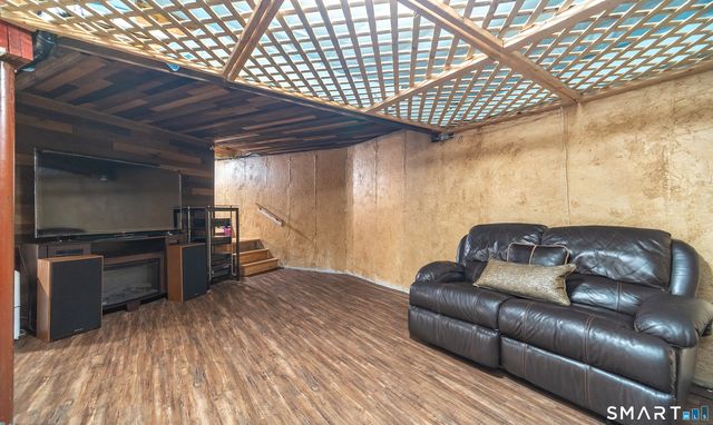 186 Greenbriar Road, Meriden, CT 06450