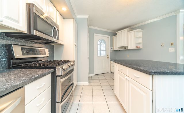 186 Greenbriar Road, Meriden, CT 06450