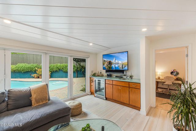 1303 Oak Hill Place, South Pasadena, CA 91030