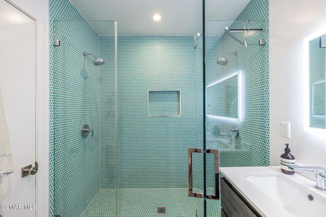 1303 Oak Hill Place, South Pasadena, CA 91030