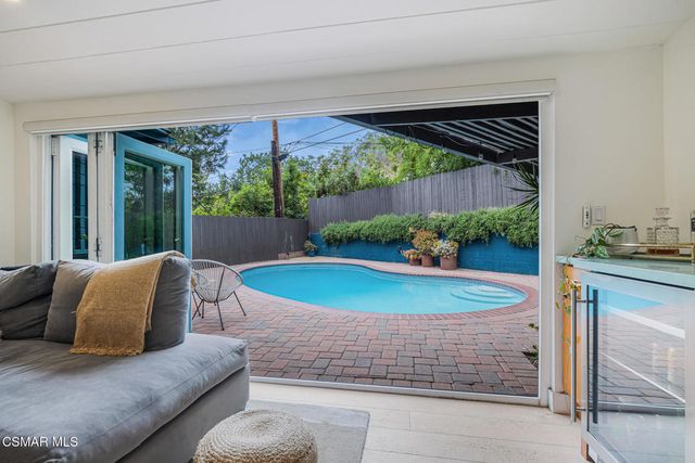 1303 Oak Hill Place, South Pasadena, CA 91030