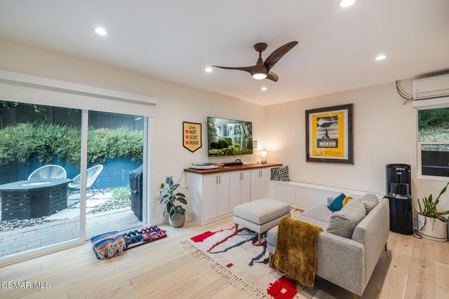 1303 Oak Hill Place, South Pasadena, CA 91030