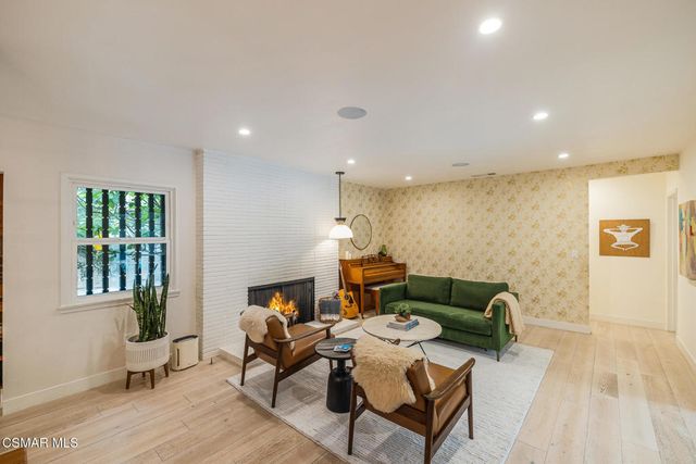 1303 Oak Hill Place, South Pasadena, CA 91030