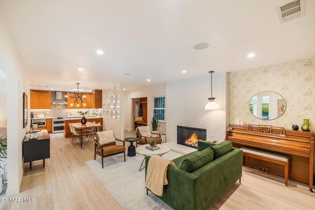 1303 Oak Hill Place, South Pasadena, CA 91030