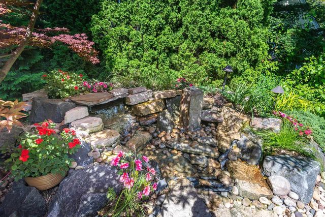 825 McBride Road, Madison, WI 53704