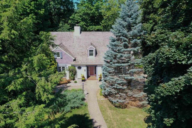 825 McBride Road, Madison, WI 53704