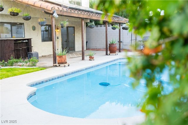 349 Listo Court, Henderson, NV 89014