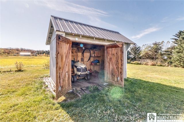 293 Bray Road, Freedom, NY 14009