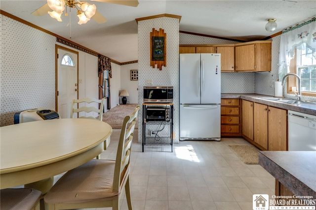 293 Bray Road, Freedom, NY 14009