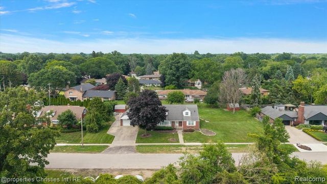 14700 Fox, Redford, MI 48239