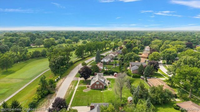 14700 Fox, Redford, MI 48239