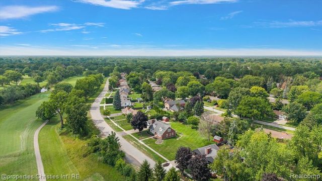 14700 Fox, Redford, MI 48239