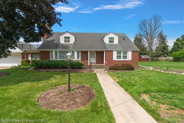 14700 Fox, Redford, MI 48239
