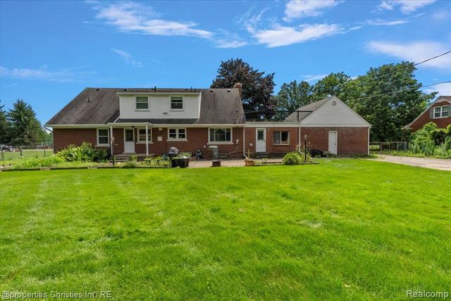 14700 Fox, Redford, MI 48239