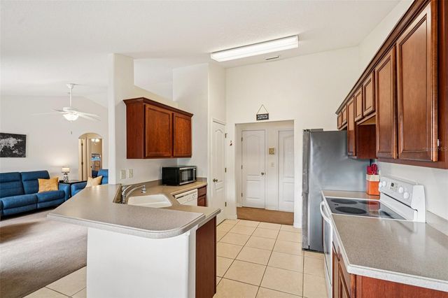 10118 ROCKDALE DRIVE, Leesburg, FL 34788