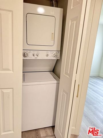 432 N Kenwood Street 214, Glendale, CA 91206