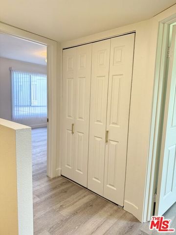 432 N Kenwood Street 214, Glendale, CA 91206
