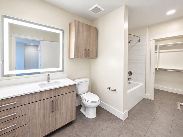 3120 Smith Street 722, Houston, TX 77006