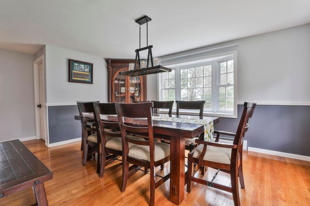 7 Drake Lane, Derry, NH 03038