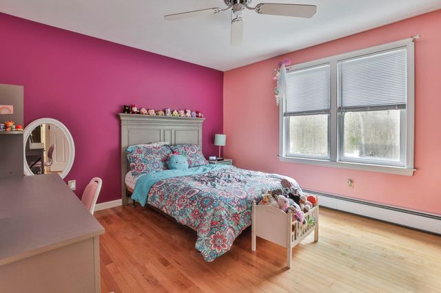 7 Drake Lane, Derry, NH 03038