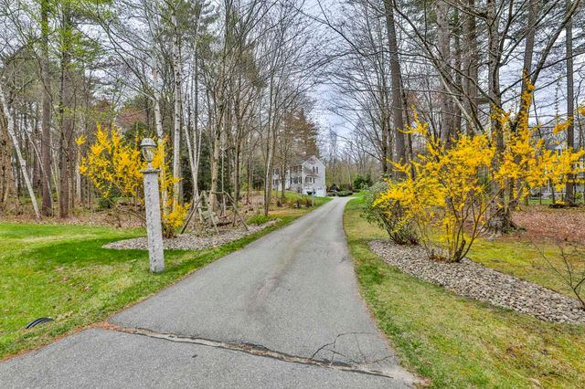 7 Drake Lane, Derry, NH 03038