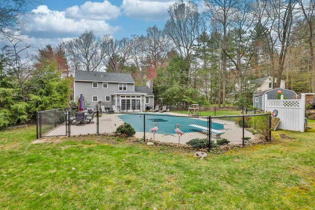 7 Drake Lane, Derry, NH 03038