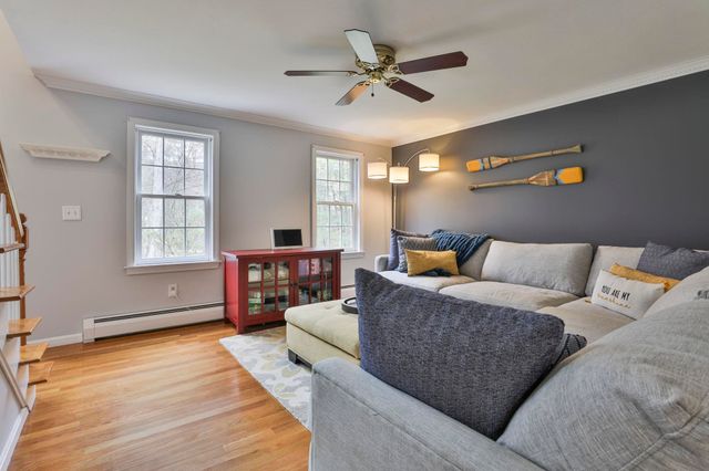 7 Drake Lane, Derry, NH 03038