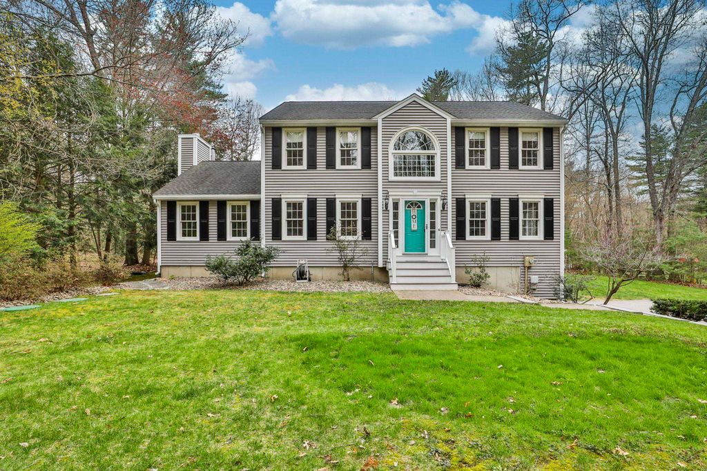 7 Drake Lane, Derry, NH 03038