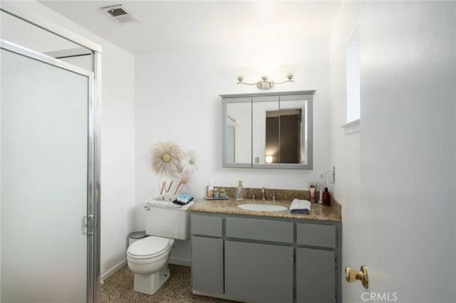 991 7th Avenue Drive, Kingsburg, CA 93631
