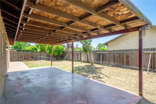 991 7th Avenue Drive, Kingsburg, CA 93631