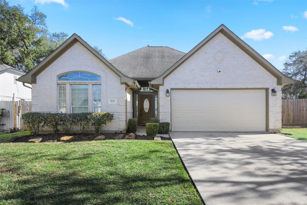 3727 Clover Meadows Street, Pasadena, TX 77505