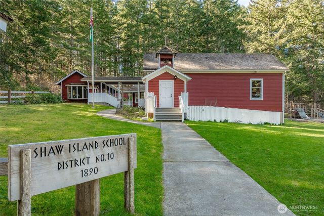 1014 Ben Nevis Loop, Shaw Island, WA 98286