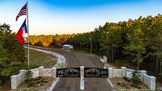013 Magnolia Ranch Road, Onalaska, TX 77360