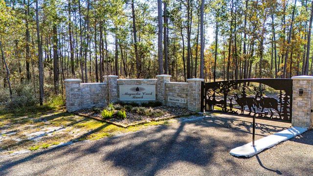 013 Magnolia Ranch Road, Onalaska, TX 77360
