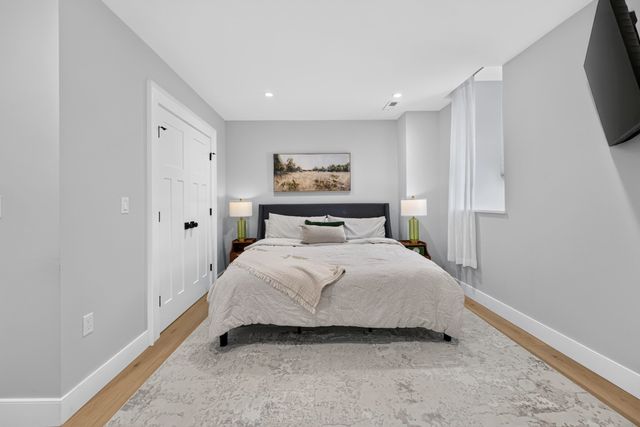 66 Farquhar 1, Boston, MA 02131