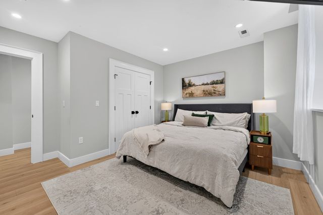 66 Farquhar 1, Boston, MA 02131