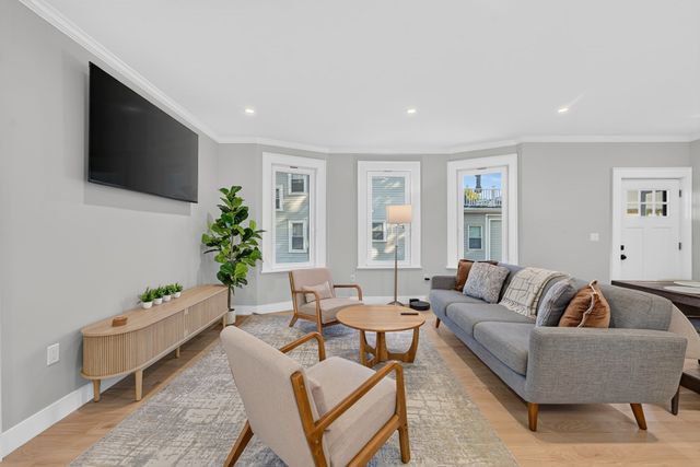 66 Farquhar 1, Boston, MA 02131