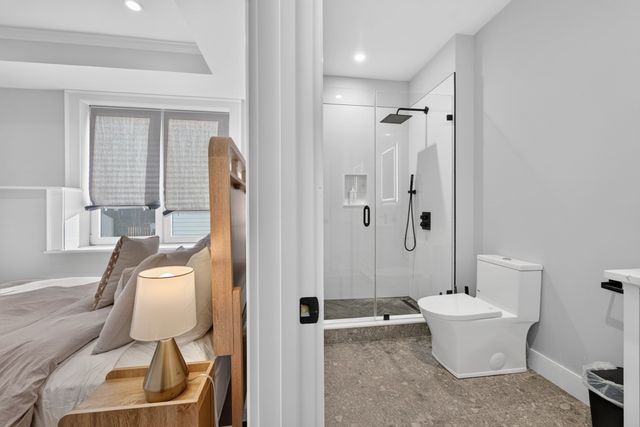 66 Farquhar 1, Boston, MA 02131