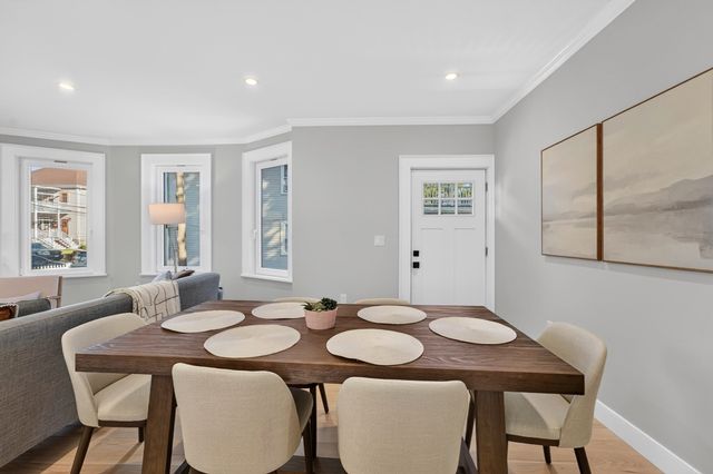 66 Farquhar 1, Boston, MA 02131