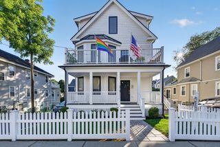 66 Farquhar 1, Boston, MA 02131