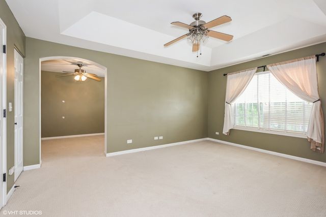 2115 Pembridge Drive 2115, Lake In The Hills, IL 60156