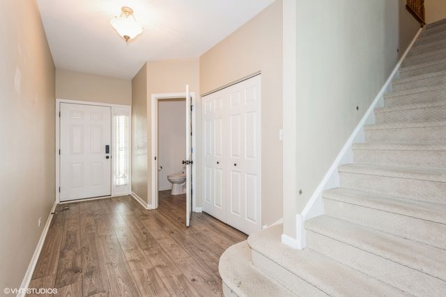 2115 Pembridge Drive 2115, Lake In The Hills, IL 60156