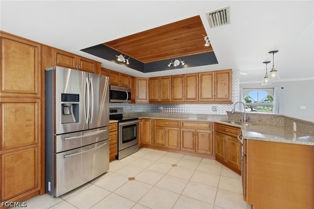 3803 Pelican BLVD, Cape Coral, FL 33914