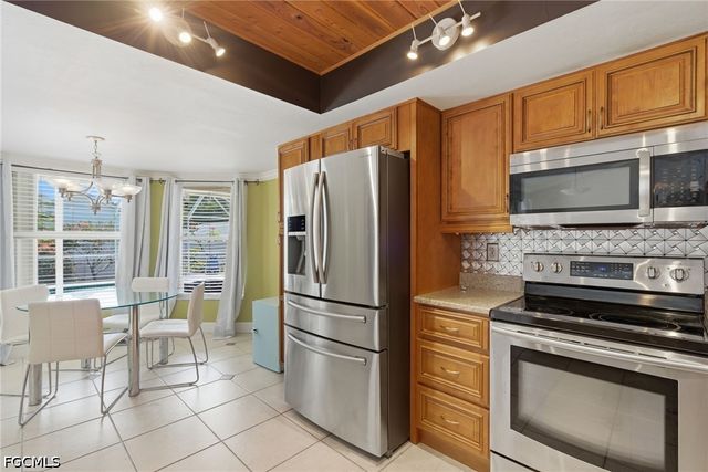 3803 Pelican BLVD, Cape Coral, FL 33914