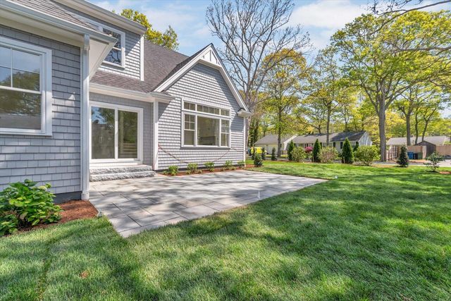 49 Striper Lane, East Falmouth, MA 02536
