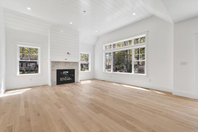 49 Striper Lane, East Falmouth, MA 02536