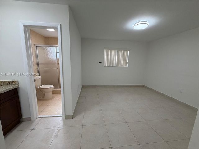 425 E 17th St Rear, Hialeah, FL 33010